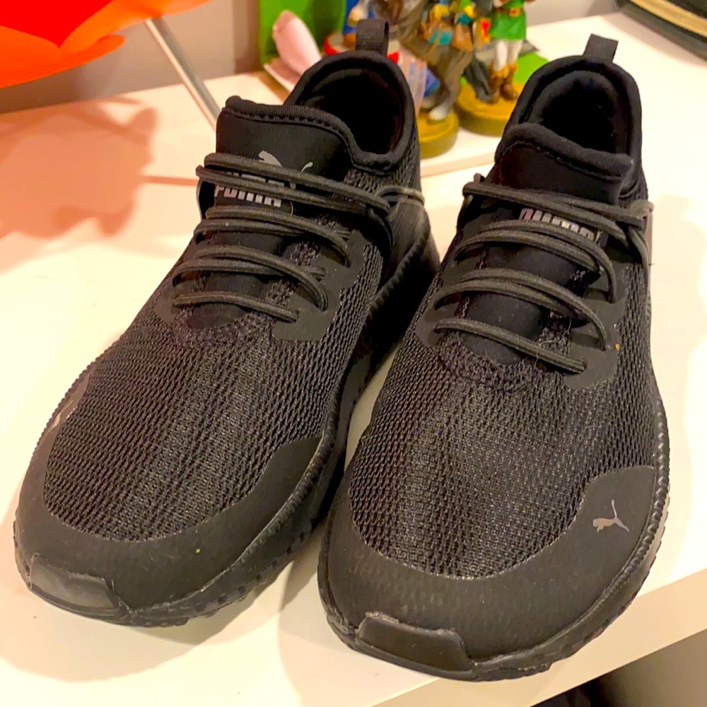 Boys puma shoes